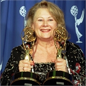 Shirley Knight